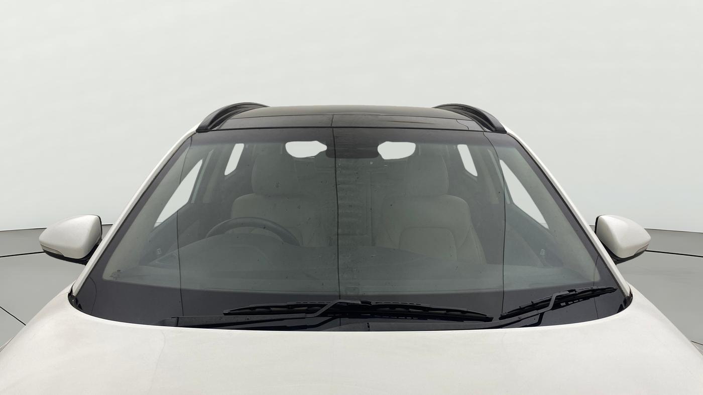 2019 Hyundai Tucson GLS 2WD AT PETROL, Petrol, Automatic, 1,35,403 km, Front Windshield