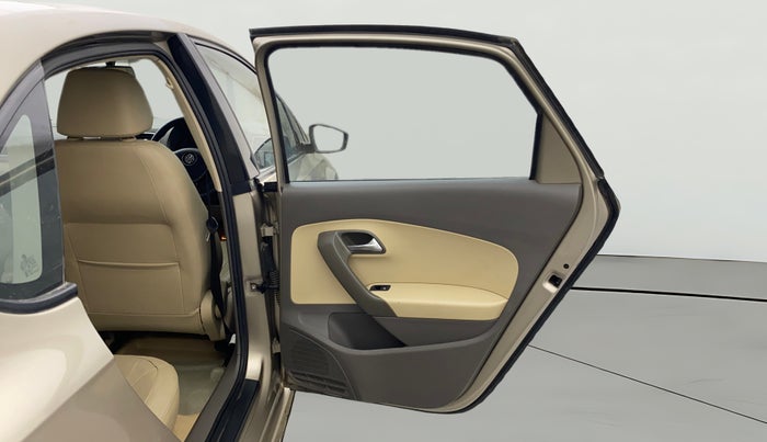 2015 Volkswagen Vento HIGHLINE 1.5 AT, Diesel, Automatic, 70,376 km, RHS Rear Door