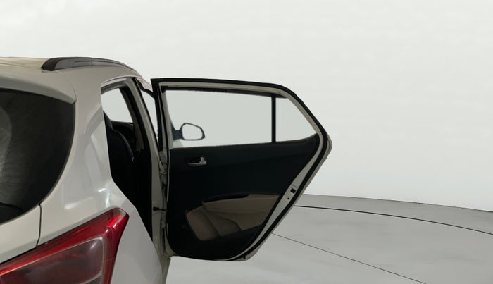 2017 Hyundai Grand i10 SPORTZ (O) 1.2 KAPPA VTVT, CNG, Manual, 86,122 km, RHS Rear Door