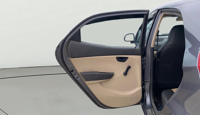 2015 Hyundai Eon ERA +, CNG, Manual, 90,766 km, LHS Rear Door