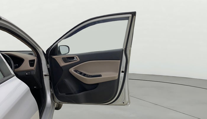 2018 Hyundai Elite i20 SPORTZ 1.2, CNG, Manual, 47,714 km, RHS Front Door