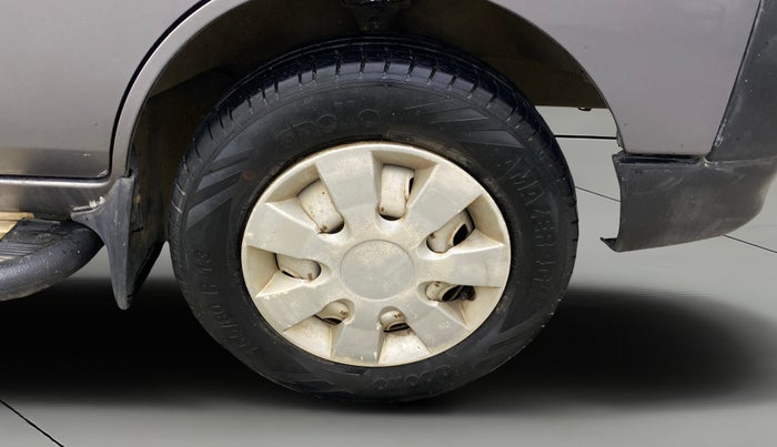 2013 Maruti Eeco 5 STR WITH A/C+HTR, Petrol, Manual, 77,474 km, Right Front Wheel