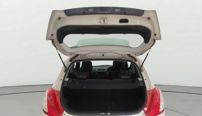 2017 Maruti Swift VXI, Petrol, Manual, 40,784 km, Boot Door Open