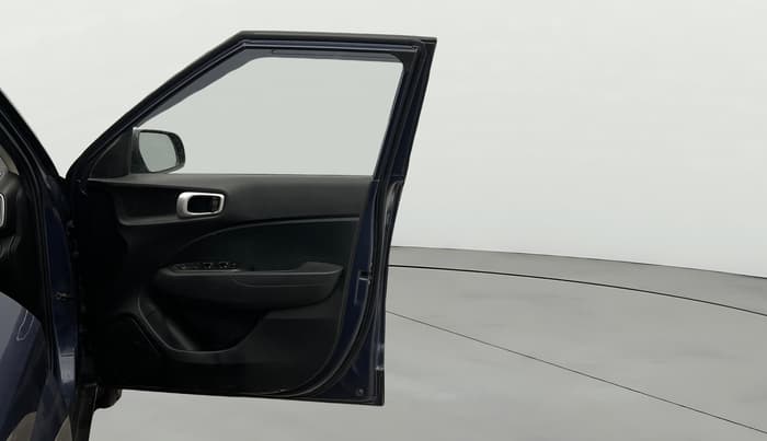 2022 Hyundai VENUE S 1.2, Petrol, Manual, 20,845 km, RHS Front Door