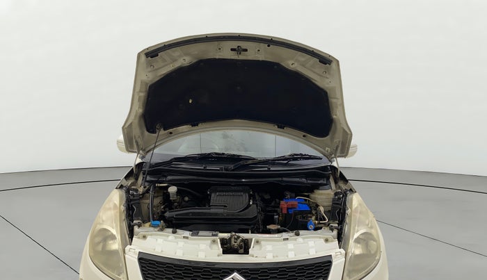 2016 Maruti Swift VXI, CNG, Manual, 85,507 km, Open Bonet