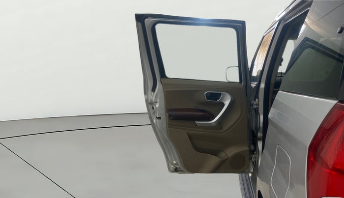 2015 Mahindra TUV300 T8, Diesel, Manual, 96,628 km, LHS Rear Door