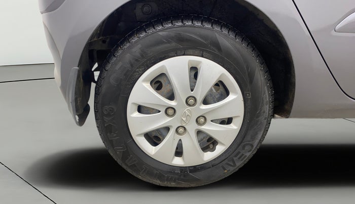 2013 Hyundai i10 SPORTZ 1.2 AT, Petrol, Automatic, 21,303 km, Right Rear Wheel