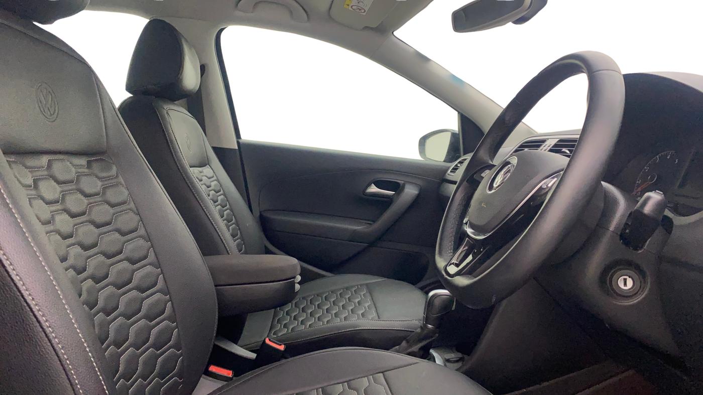 2021 Volkswagen Polo HIGHLINE PLUS 1.0L TSI AT, Petrol, Automatic, 18,556 km, Right Side Front Door Cabin