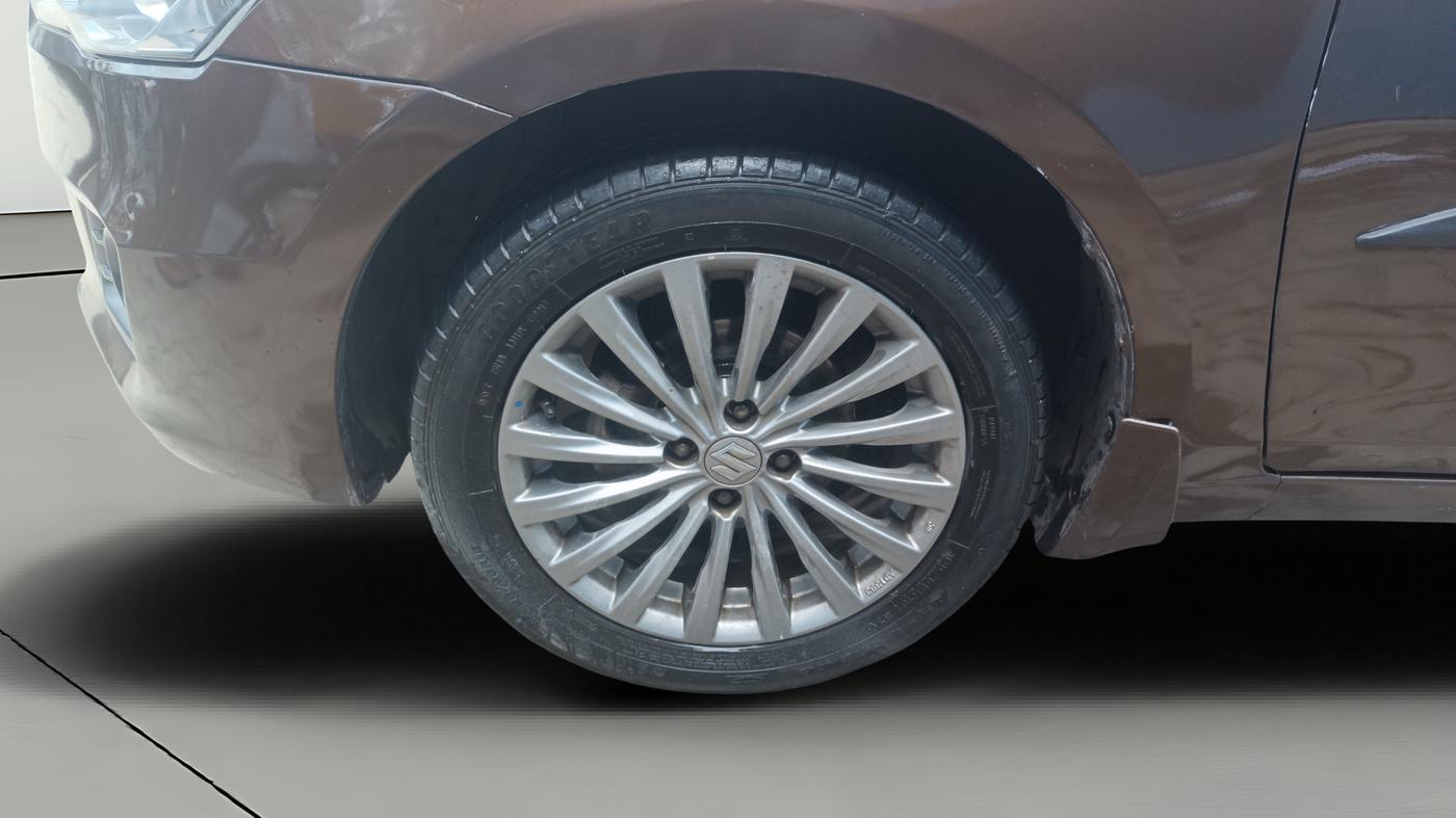 2017 Maruti Ciaz ZDI+ SHVS, Diesel, Manual, 65,662 km, Left Front Wheel