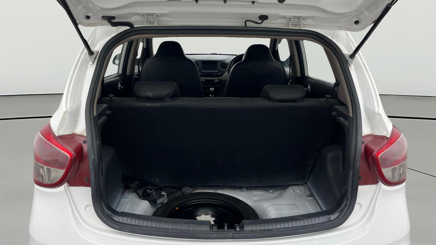 2017 Hyundai Grand i10 ASTA 1.2 KAPPA VTVT, Petrol, Manual, 51,568 km, Boot Open Zoomed View