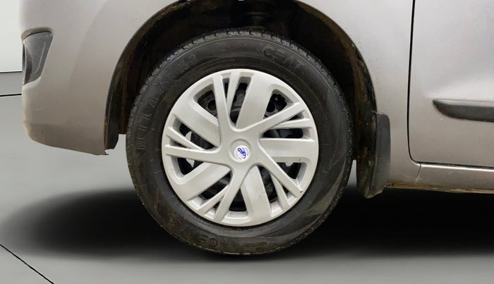 2016 Maruti Wagon R 1.0 VXI AMT, Petrol, Automatic, 64,867 km, Left Front Wheel