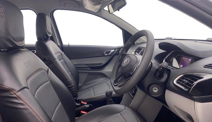 2020 Tata Tiago XZ PLUS PETROL, Petrol, Manual, 29,819 km, Right Side Front Door Cabin