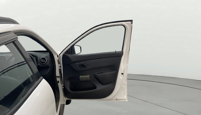 2016 Renault Kwid RXL, Petrol, Manual, 66,038 km, RHS Front Door