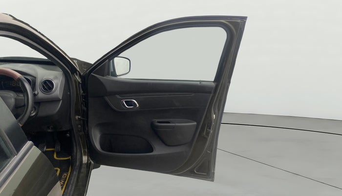 2018 Renault Kwid RXT 1.0 (O), Petrol, Manual, 33,197 km, RHS Front Door