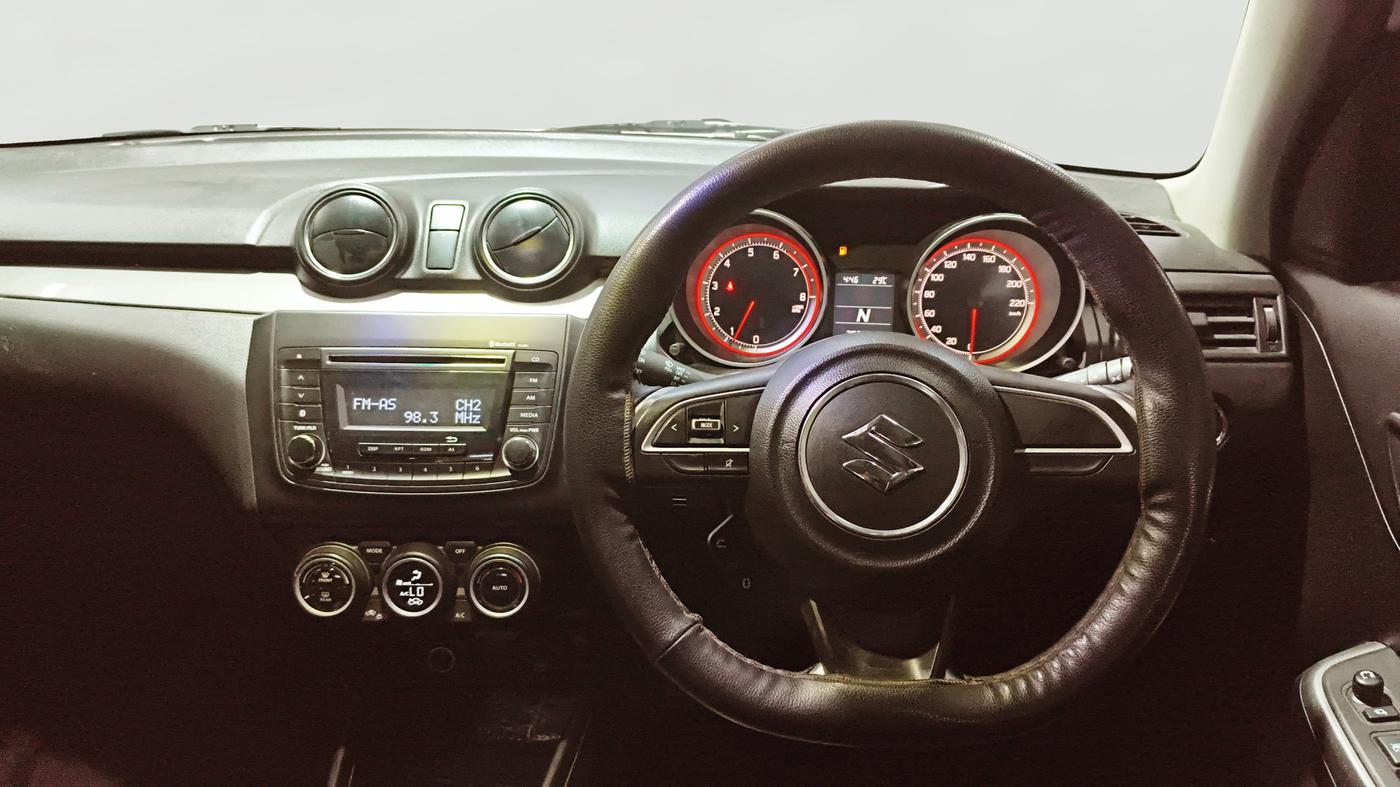 2019 Maruti Swift ZXI AMT, Petrol, Automatic, 28,763 km, Steering Wheel Close Up