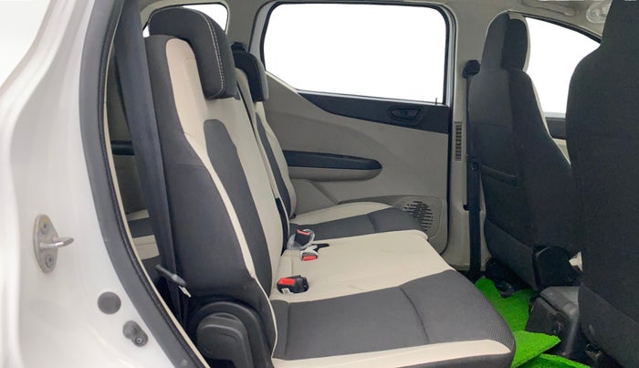 2023 Renault TRIBER RXT, Petrol, Manual, 9,279 km, Right Side Rear Door Cabin