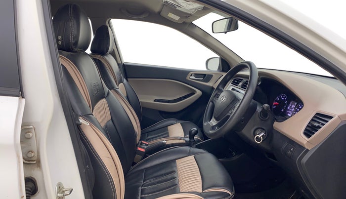 2019 Hyundai Elite i20 SPORTZ PLUS 1.2, Petrol, Manual, 39,666 km, Right Side Front Door Cabin