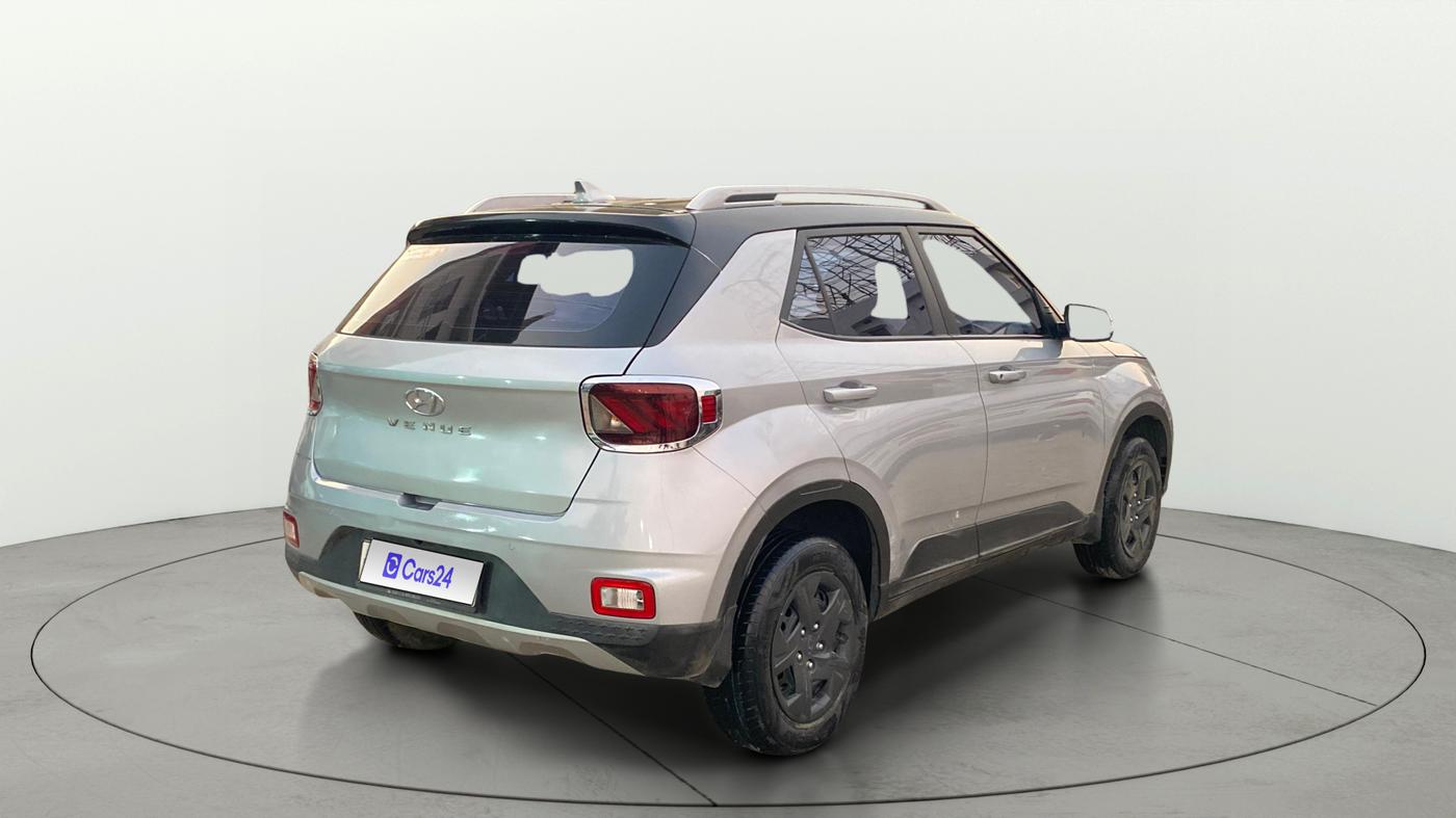 2021 Hyundai VENUE S+ 1.2, Petrol, Manual, 34,021 km, Right Back Diagonal