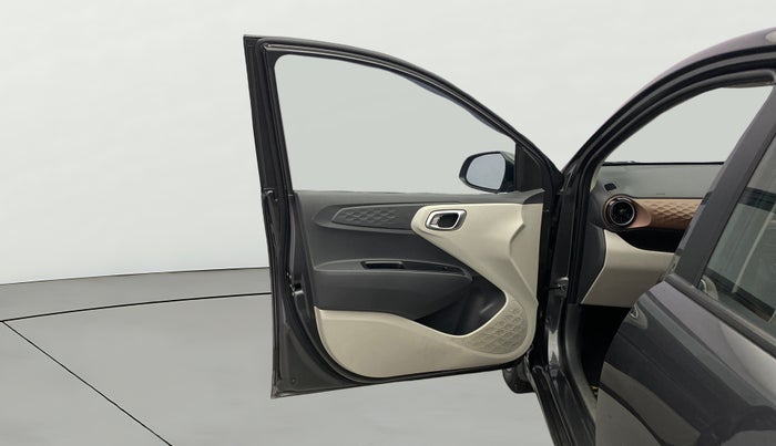 2022 Hyundai AURA SX 1.2, Petrol, Manual, 20,194 km, LHS Front Door