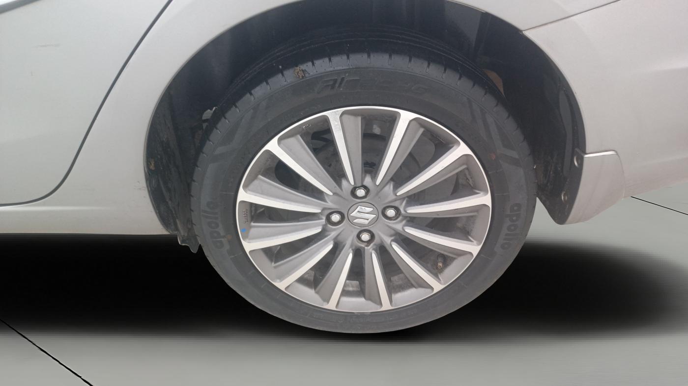 2019 Maruti Ciaz ALPHA 1.5 SHVS PETROL, Petrol, Manual, 57,659 km, Left Rear Wheel