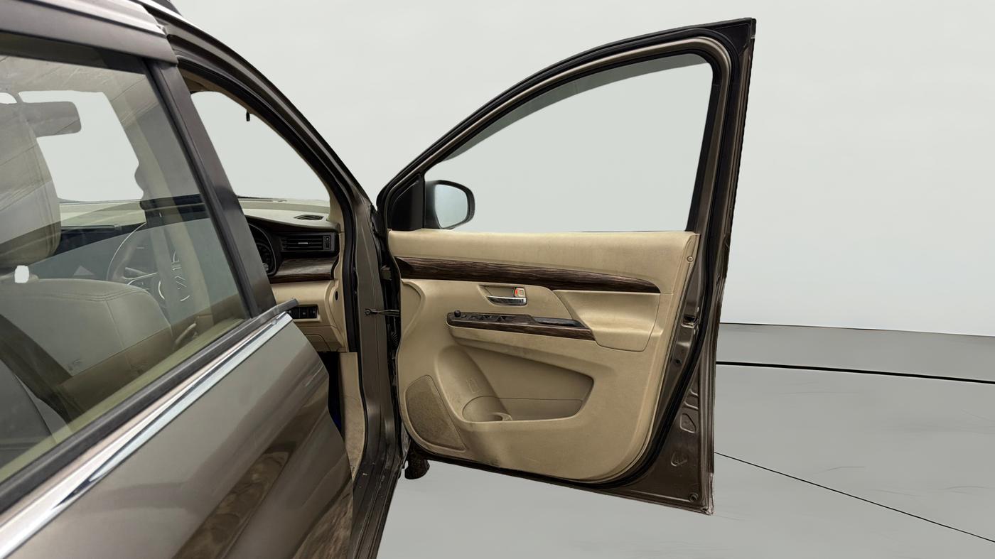 2021 Maruti Ertiga VXI CNG, CNG, Manual, 91,358 km, RHS Front Door