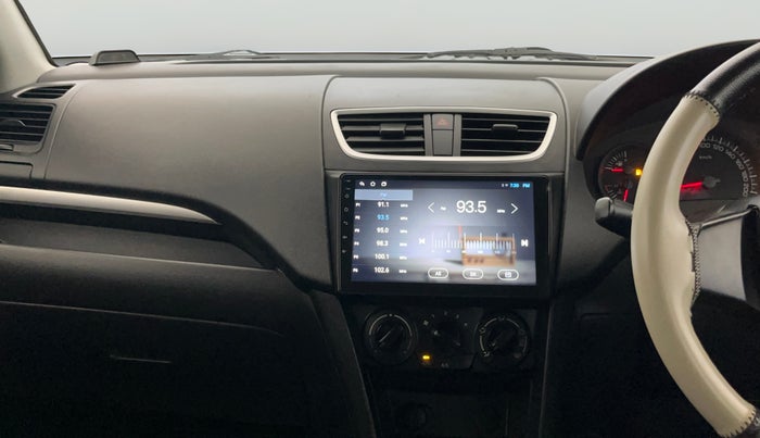 2014 Maruti Swift LXI (O), Petrol, Manual, 67,208 km, Air Conditioner
