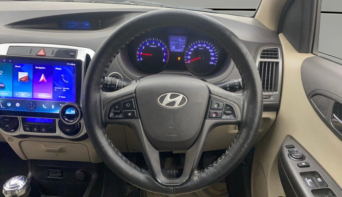 2012 Hyundai i20 ASTA 1.2, Petrol, Manual, 1,01,417 km, Steering Wheel Close Up