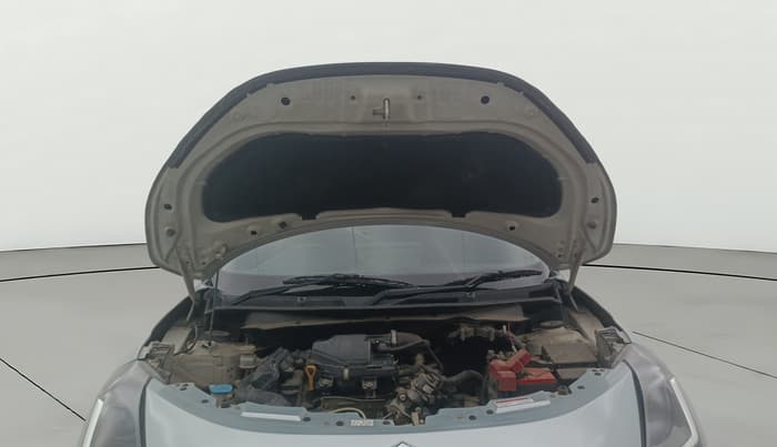 2024 Maruti Swift VXi AMT, Petrol, Automatic, 68,450 km, Open Bonet