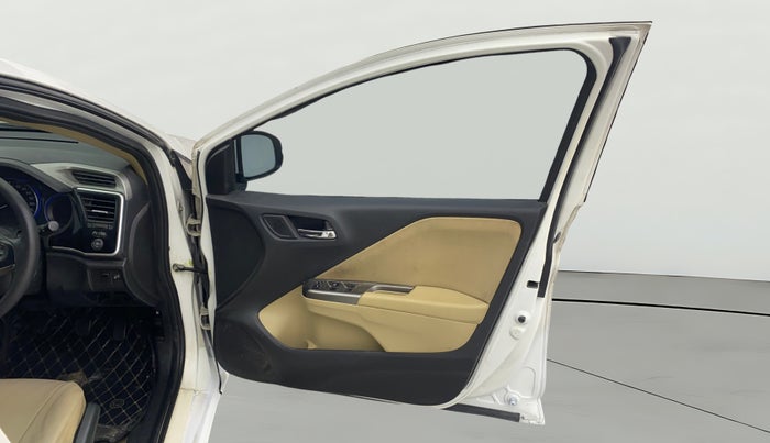 2016 Honda City 1.5L I-DTEC V, Diesel, Manual, 1,11,970 km, RHS Front Door