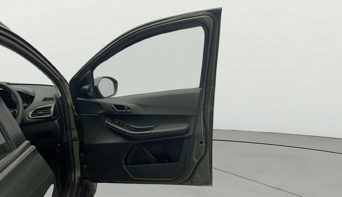2021 Tata TIAGO NRG XZ MT, Petrol, Manual, 20,063 km, RHS Front Door