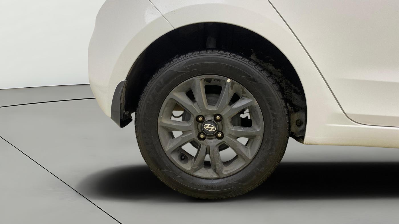 2019 Hyundai Elite i20 SPORTZ PLUS  1.2 CVT, Petrol, Automatic, 39,850 km, Right Rear Wheel