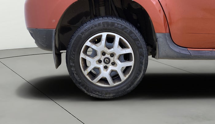 2016 Renault Duster RXL PETROL, Petrol, Manual, 39,124 km, Right Rear Wheel