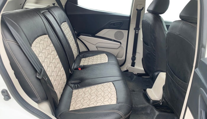2021 Mahindra XUV300 W4 1.2 PETROL, Petrol, Manual, 26,985 km, Right Side Rear Door Cabin