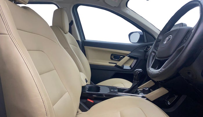 2021 Tata Safari XZA PLUS, Diesel, Automatic, 57,303 km, Right Side Front Door Cabin