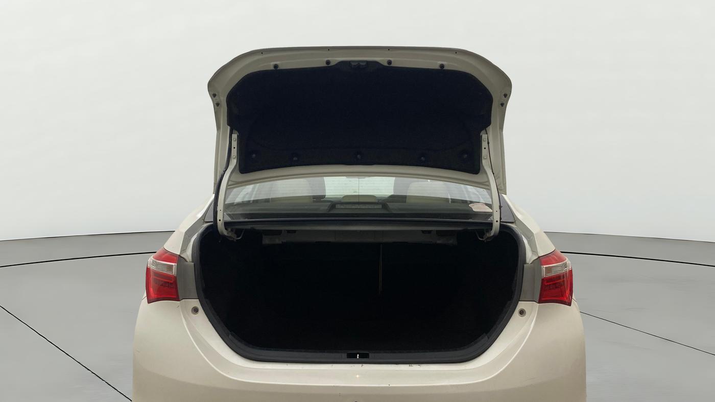 2015 Toyota Corolla Altis G PETROL, Petrol, Manual, 75,370 km, Boot Door Open
