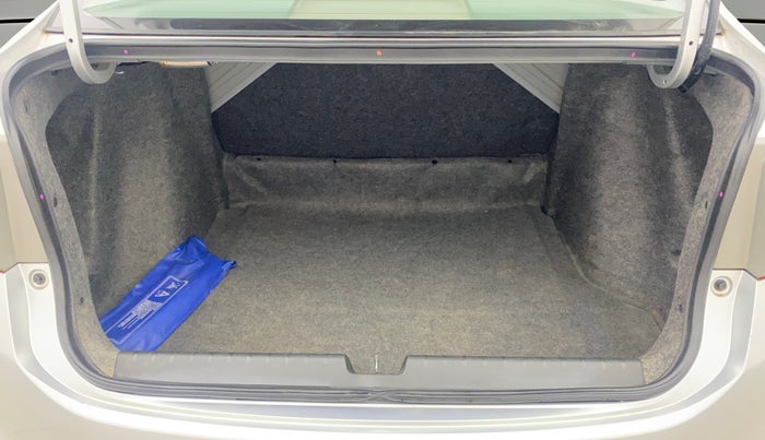 2016 Honda City 1.5L I-VTEC VX (O) MT, Petrol, Manual, 62,077 km, Boot Open Zoomed View