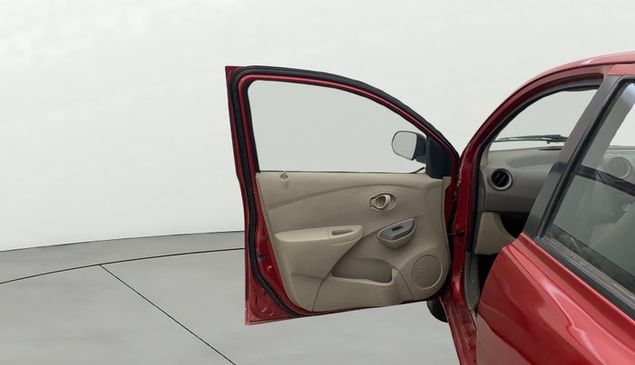 2015 Datsun Go Plus T, Petrol, Manual, 59,922 km, LHS Front Door