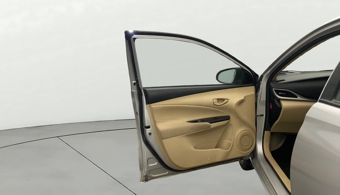 2020 Toyota YARIS J MT, Petrol, Manual, 33,227 km, LHS Front Door