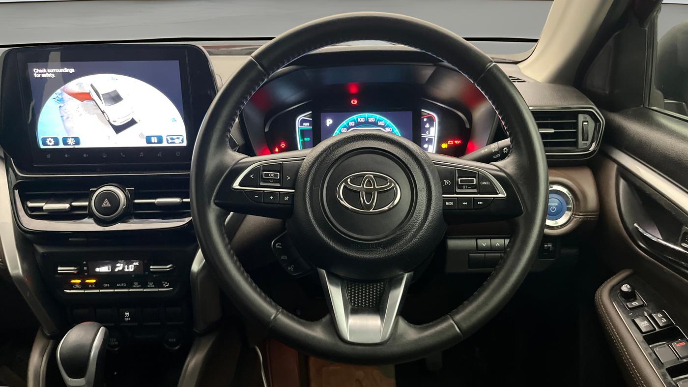 2023 Toyota URBAN CRUISER HYRYDER V HYBRID, Hybrid, Automatic, 69,429 km, Steering Wheel Close Up