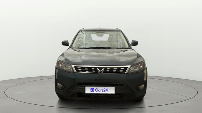 2024 Mahindra XUV300 W6 1.2 PETROL, Petrol, Manual, 19,182 km, Front