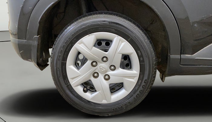 2022 Hyundai VENUE SX 1.2 PETROL, Petrol, Manual, 33,192 km, Right Rear Wheel