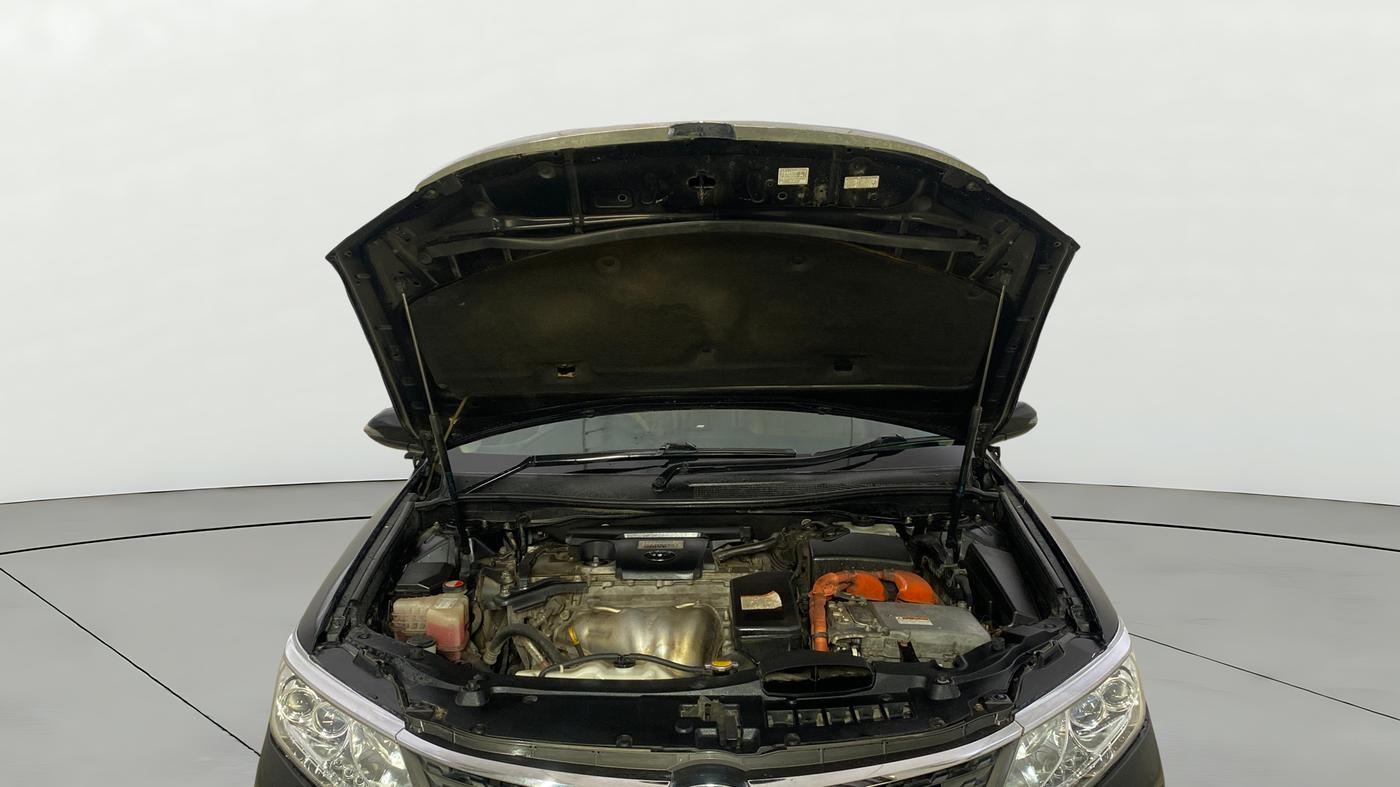 2016 Toyota Camry HYBRID, Hybrid, Automatic, 1,00,696 km, Open Bonet