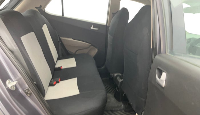 2017 Hyundai Grand i10 SPORTZ 1.2 KAPPA VTVT, Petrol, Manual, 85,127 km, Right Side Rear Door Cabin