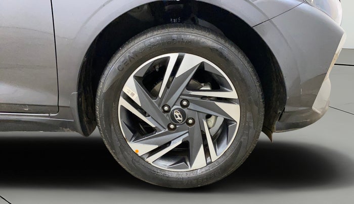 2023 Hyundai NEW I20 ASTA (O) 1.2 IVT, Petrol, Automatic, 9,125 km, Right Front Wheel