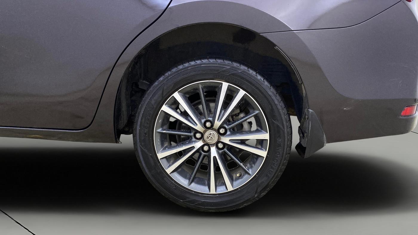 2017 Toyota Corolla Altis GL PETROL, Petrol, Manual, 73,814 km, Left Rear Wheel