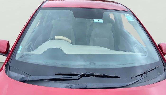 2014 Hyundai i20 ASTA 1.2, Petrol, Manual, 58,218 km, Front Windshield