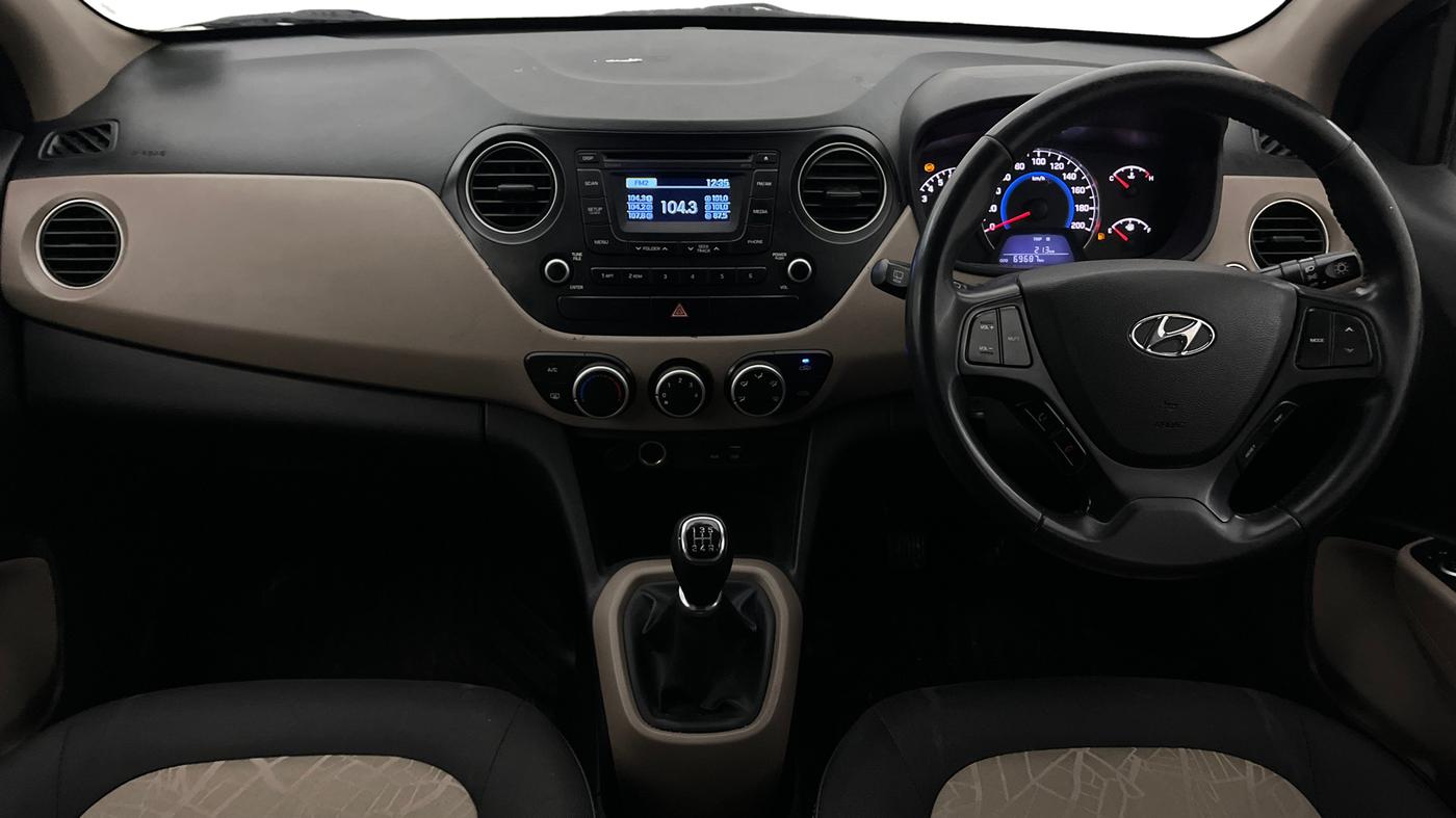 2015 Hyundai Grand i10 ASTA (O) 1.2 KAPPA VTVT, Petrol, Manual, 69,662 km, Dashboard