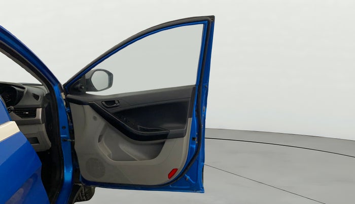 2019 Tata NEXON XM PETROL, Petrol, Manual, 51,595 km, RHS Front Door