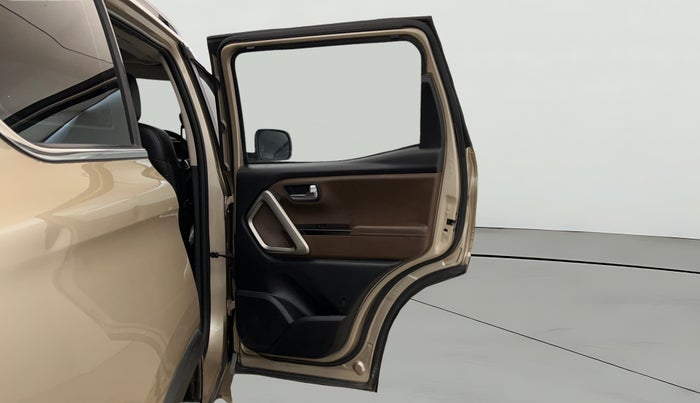 2022 Mahindra SCORPIO-N Z8 L PETROL AT 6 STR, Petrol, Automatic, 82,038 km, RHS Rear Door