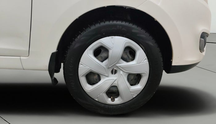 2015 Tata Zest XMS PETROL, Petrol, Manual, 72,066 km, Right Front Wheel